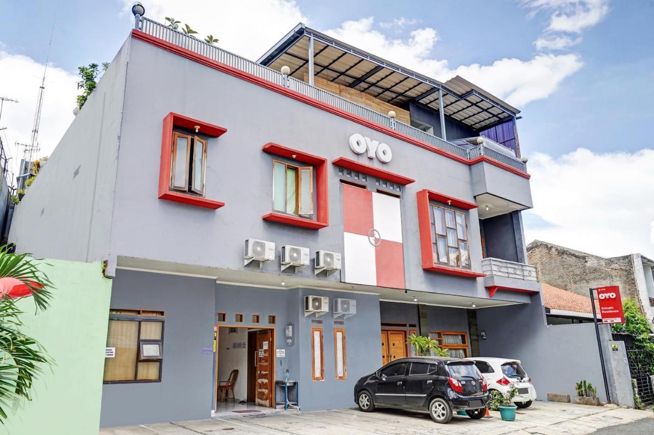 Oyo 1932 Srimahi Residence Bandung Zewnętrze zdjęcie