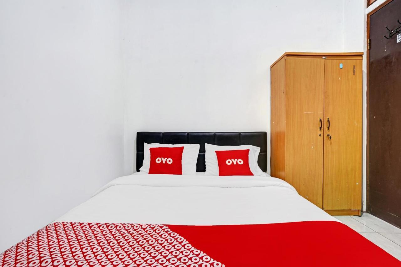 Oyo 1932 Srimahi Residence Bandung Zewnętrze zdjęcie